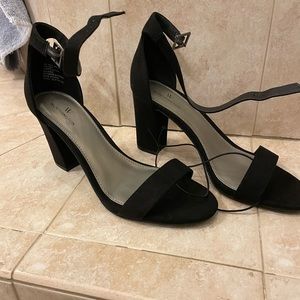 NWT Black Heels
